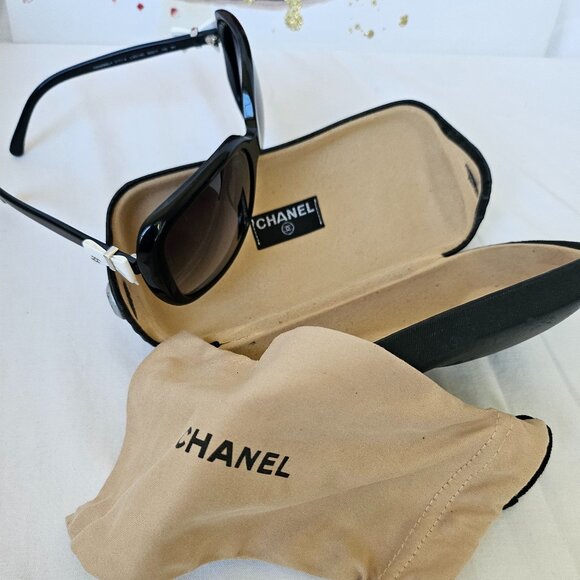 CHANEL Accessories - EUC Chanel White Bow Sunglasses